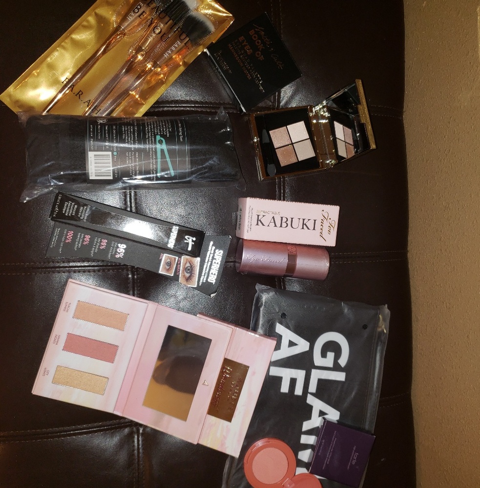 Makeup lot